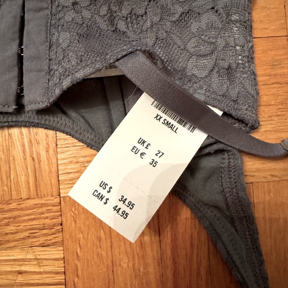 Hollister Lace Corset - Picture 6 of 6